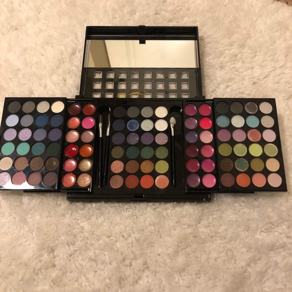 Make up palette